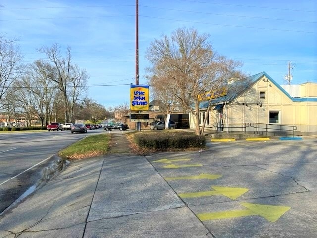 631 Quintard Ave, Anniston, AL for sale - Building Photo - Image 1 of 1