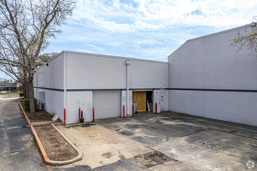 14665 Midway Rd, Addison, TX for lease - Building Photo - Image 3 of 5