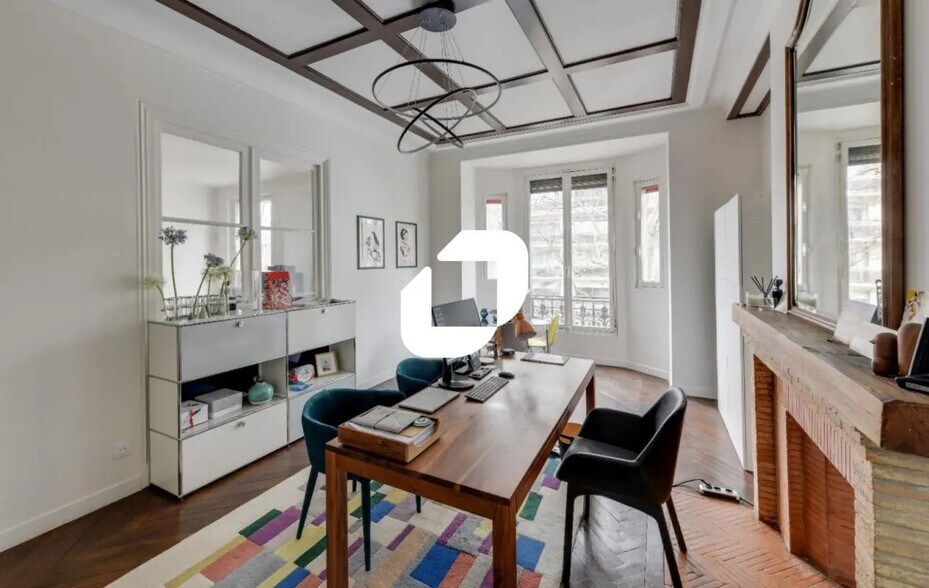 Office in Paris for lease - Interior Photo - Image 3 of 13