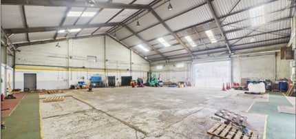 173-175 Airdrie Rd, Caldercruix for lease Interior Photo- Image 2 of 2