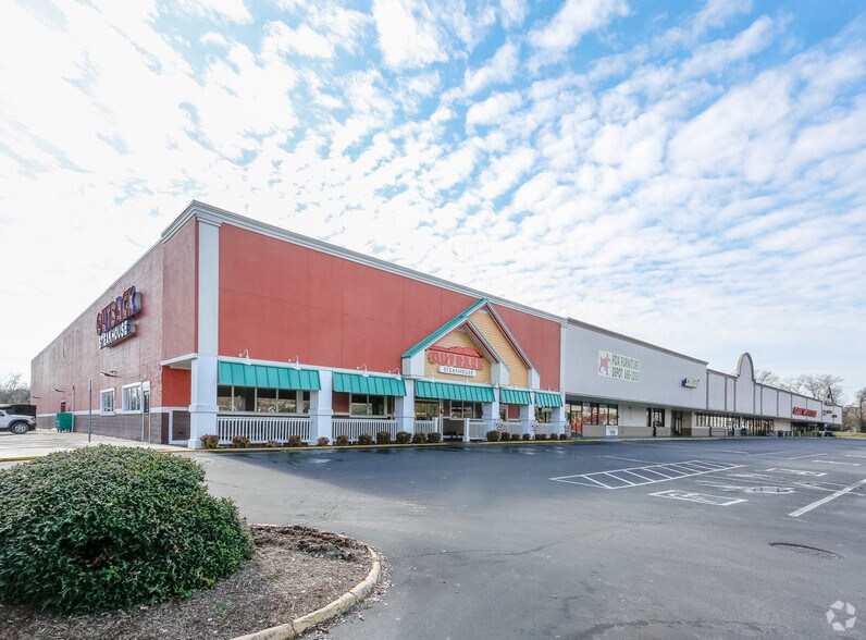 314 Merchants Dr, Knoxville, TN for lease - Primary Photo - Image 1 of 31