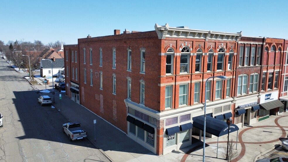 120 W Exchange St, Owosso, MI for sale - Building Photo - Image 1 of 1