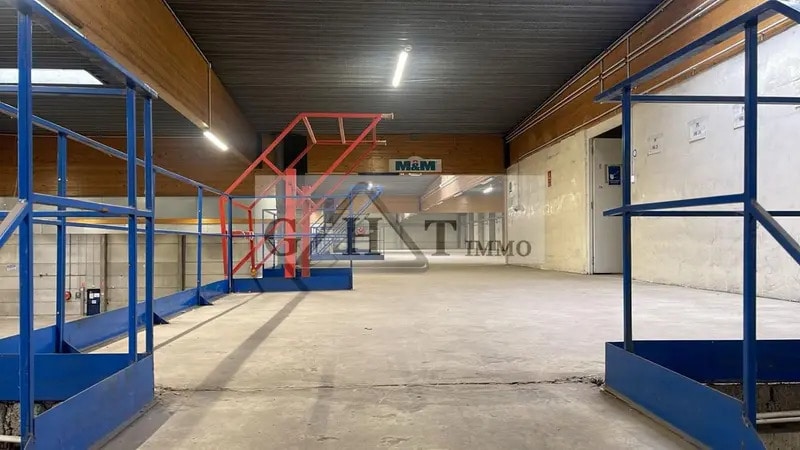 Industrial in Saint-Thibault-des-Vignes for lease - Building Photo - Image 3 of 15