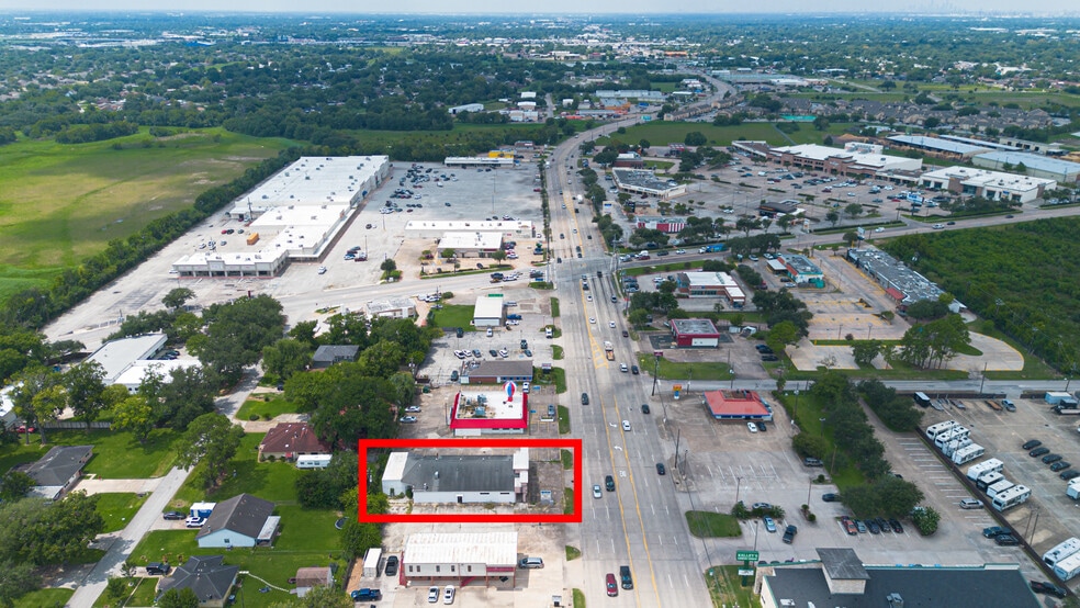 7006 Spencer Hwy, Pasadena, TX for sale - Aerial - Image 2 of 11