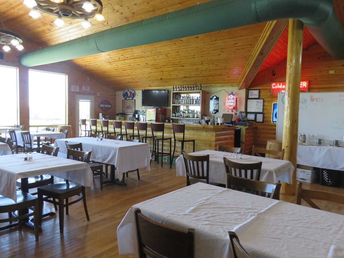 1039 FM 1798 W, Mount Enterprise, TX 75681