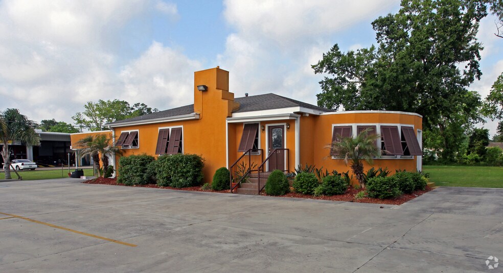 2224 Barataria Blvd, Marrero, LA 70072