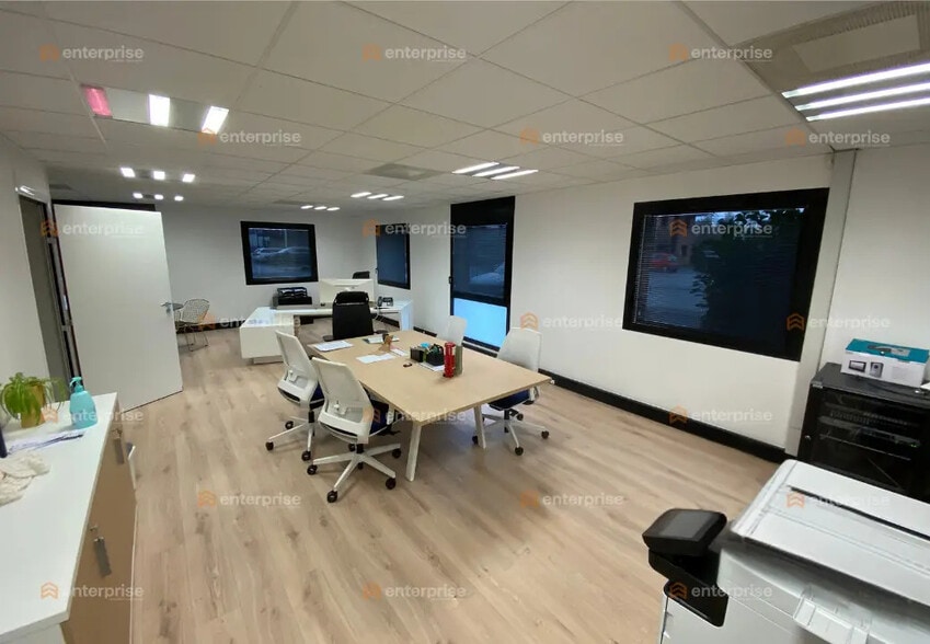 Office in VILLENEUVE-D'ASCQ for lease - Building Photo - Image 3 of 6
