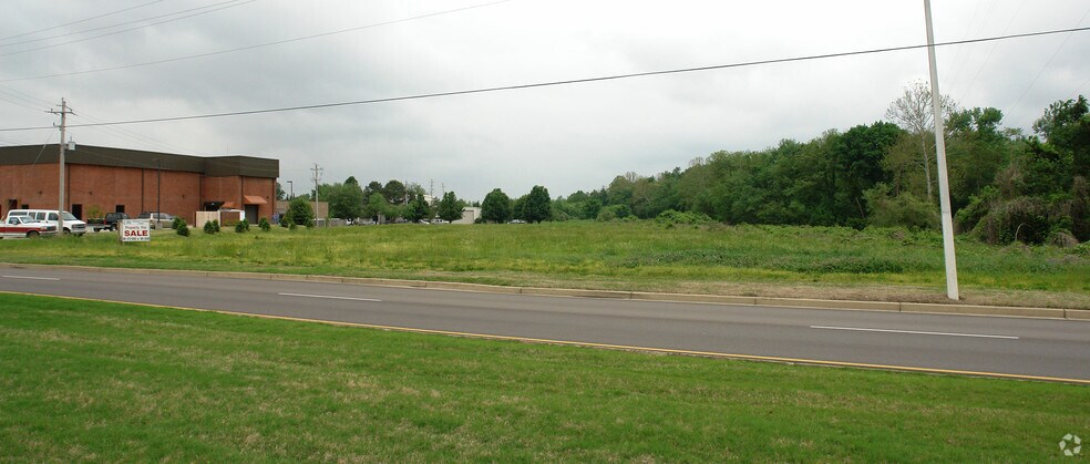 Brother Blvd, Memphis, TN for sale - Primary Photo - Image 1 of 1