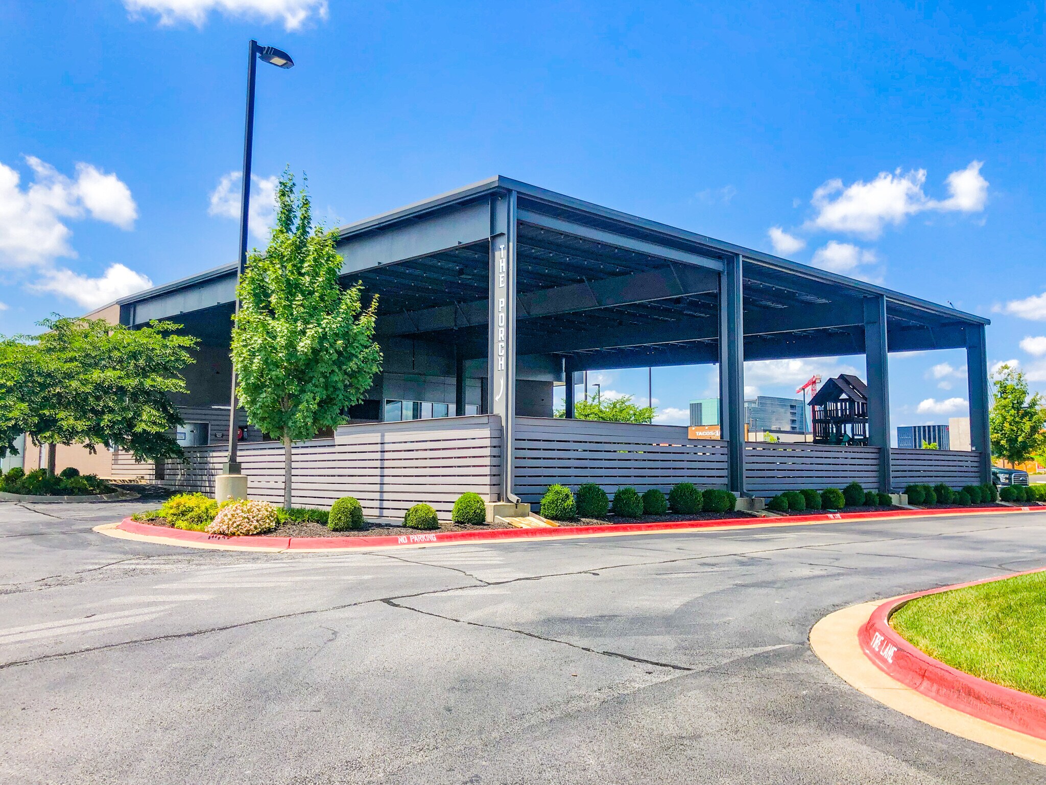 5001 Pauline Whitaker Pky, Rogers, AR for sale Primary Photo- Image 1 of 1