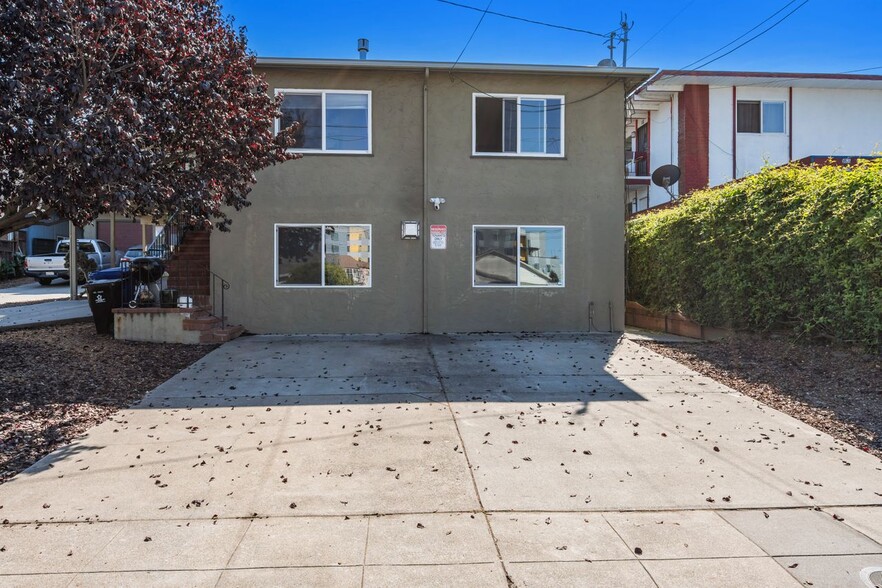 6000 Bayview Ave, Richmond, CA for sale - Building Photo - Image 1 of 33