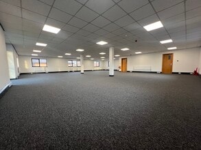 15 Moorfield Business Park, Leeds for lease Interior Photo- Image 1 of 7