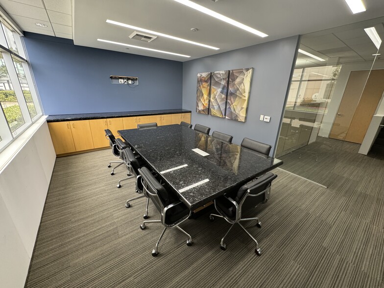 59 Peters Canyon Rd, Irvine, CA for sale - Interior Photo - Image 3 of 34