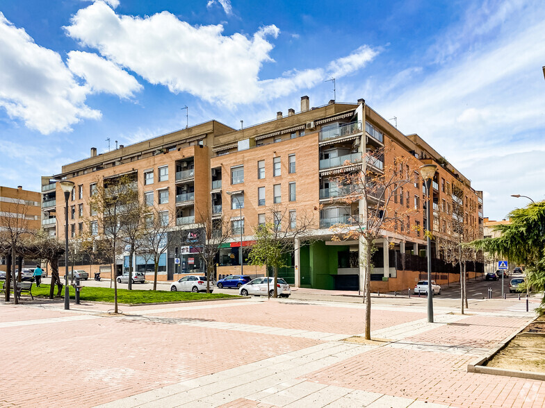 Paseo De Valdelasfuentes, 9, Alcobendas, Madrid for sale - Building Photo - Image 2 of 2