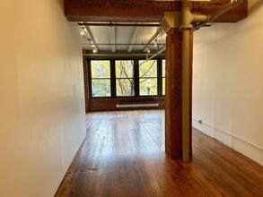 321 3rd Ave S, Seattle, WA for lease Building Photo- Image 1 of 9