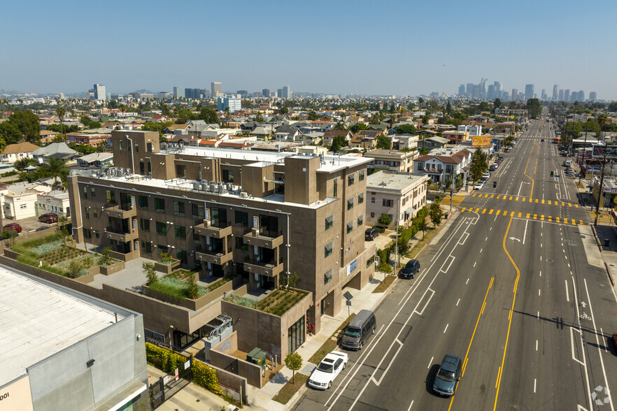 3617 Venice Blvd, Los Angeles, CA for sale - Building Photo - Image 3 of 28