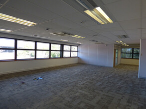 The Crescent, Birmingham for lease Interior Photo- Image 2 of 4