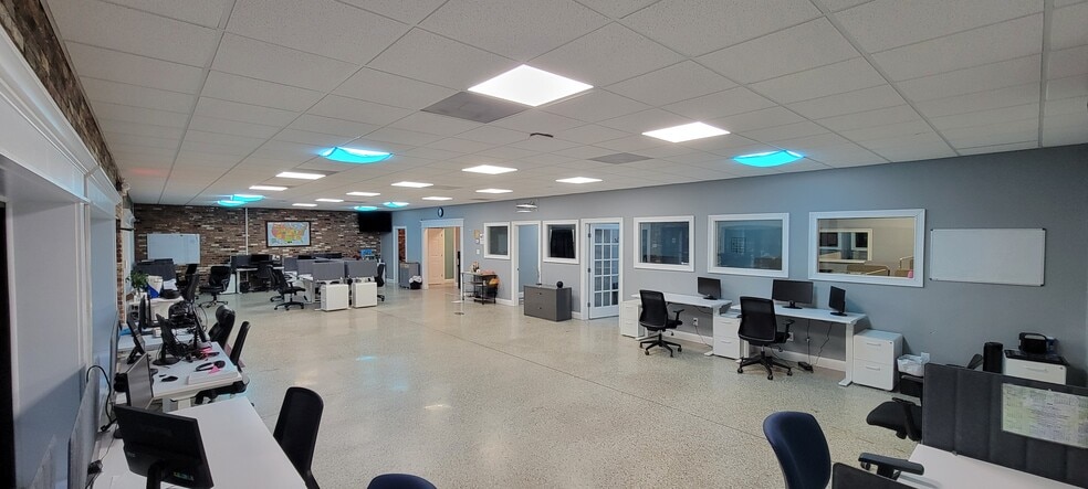 365-367 N Bennett St, Southern Pines, NC for lease - Building Photo - Image 3 of 19