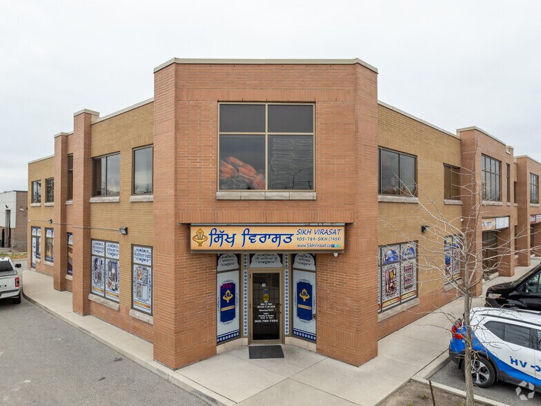 15 Sun Pac Blvd, Brampton, ON for lease - Primary Photo - Image 1 of 3