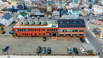 33 Commercial St, Gloucester MA - Loft