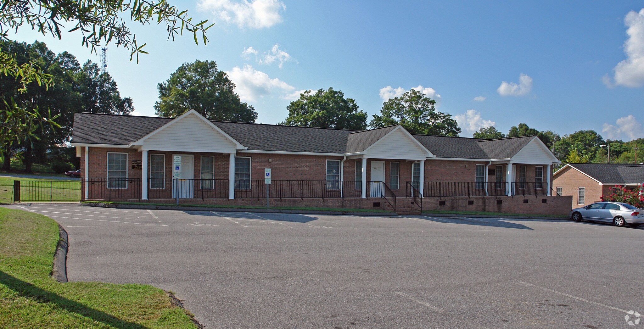 432 E Long Ave, Gastonia, NC 28054