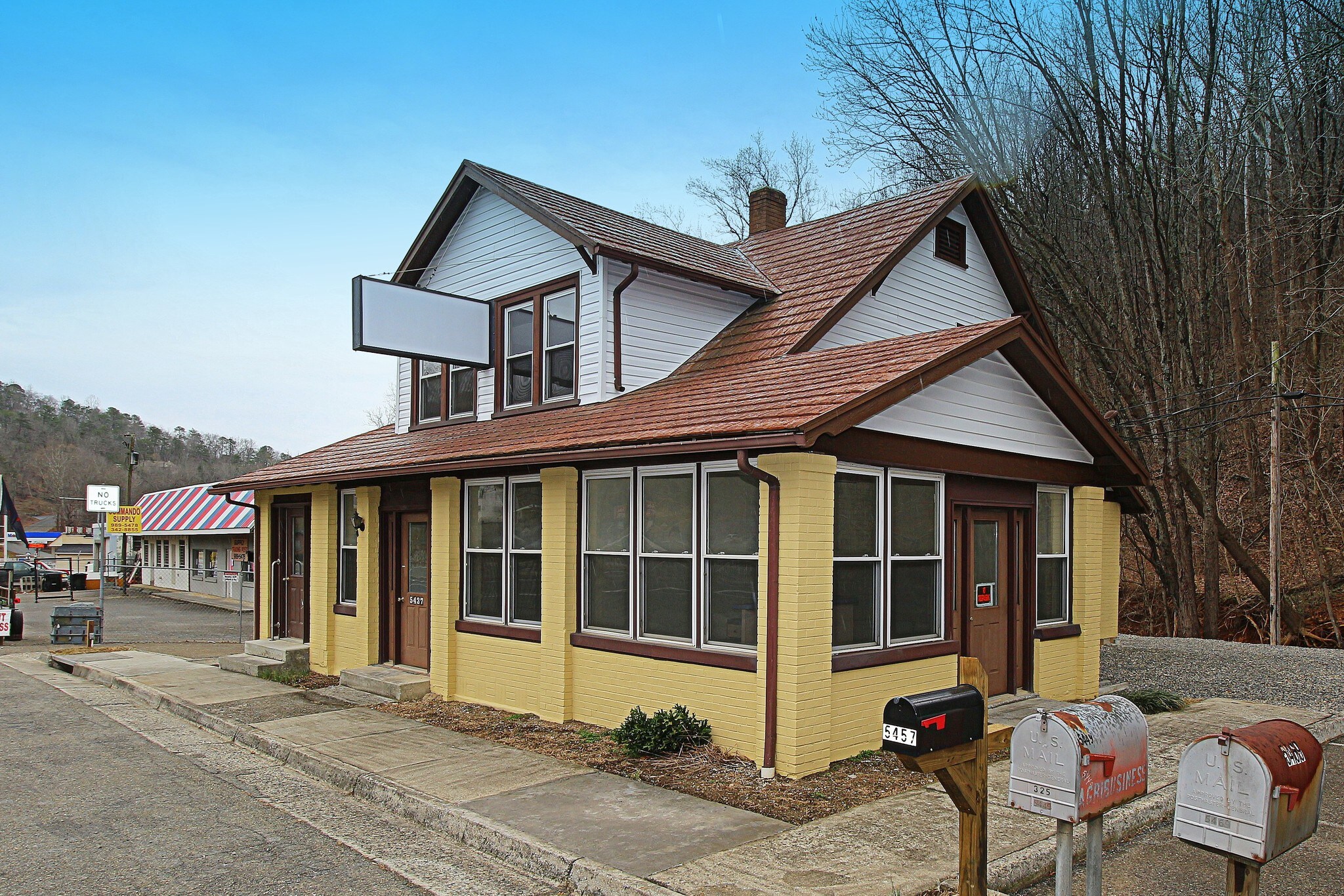 5437 Franklin Rd SW, Roanoke, VA 24014