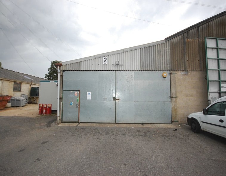 Pump Ln, Reading for sale - Primary Photo - Image 1 of 1