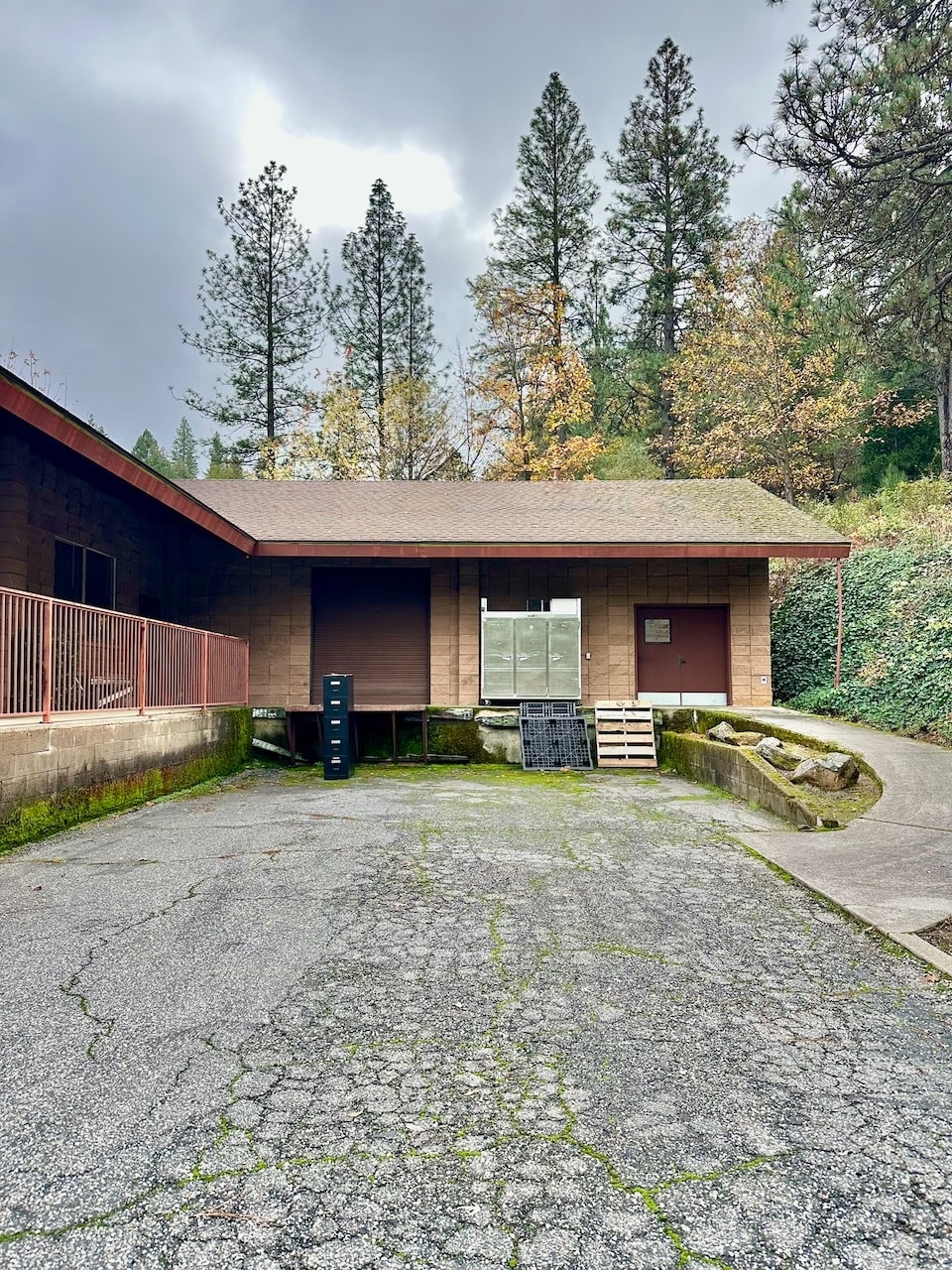 13034 Bitney Springs Rd, Nevada City, CA for lease Interior Photo- Image 1 of 13