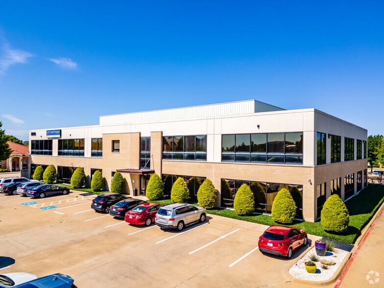 3060 Communications Pky, Plano, TX for lease - Primary Photo - Image 1 of 28