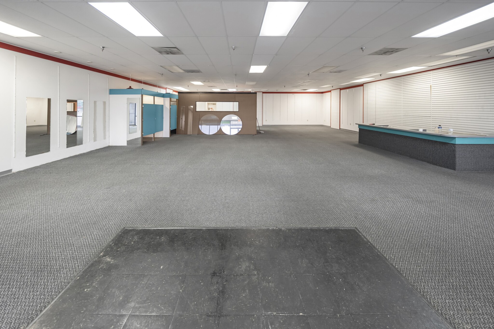 2310-2318 Highway 45, Columbus, MS for lease Interior Photo- Image 1 of 9