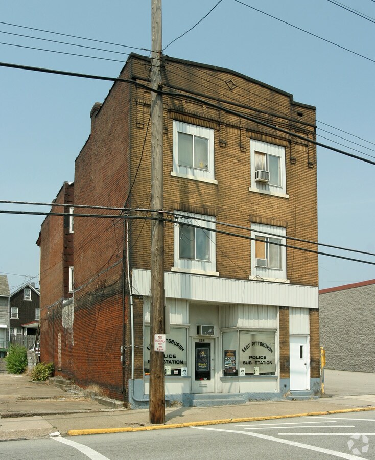 513 Bessemer Ave, East Pittsburgh, PA 15112