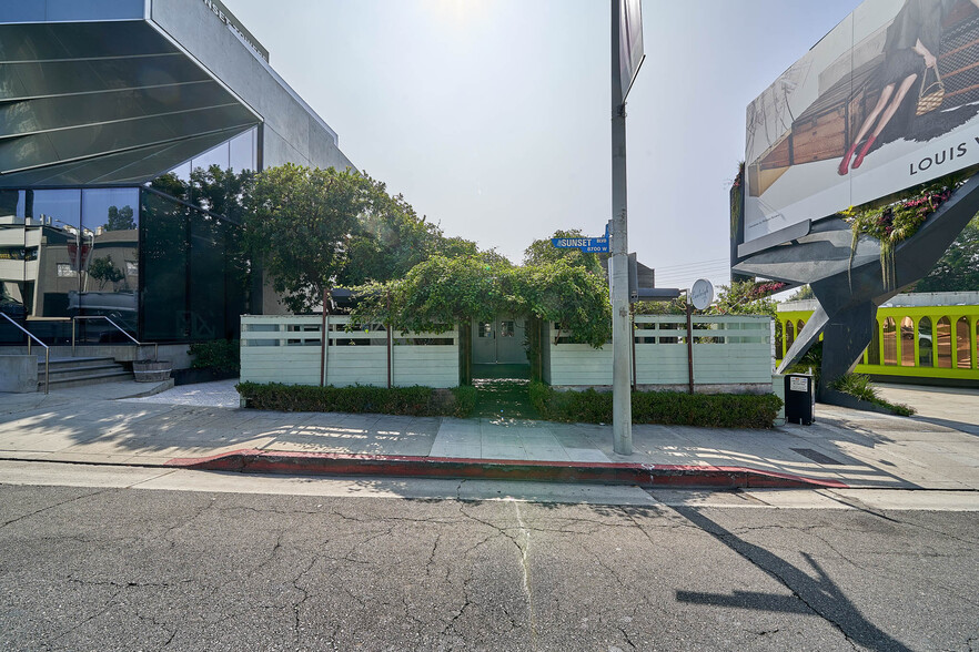 8752 W Sunset Blvd, West Hollywood, CA for lease - Building Photo - Image 2 of 10