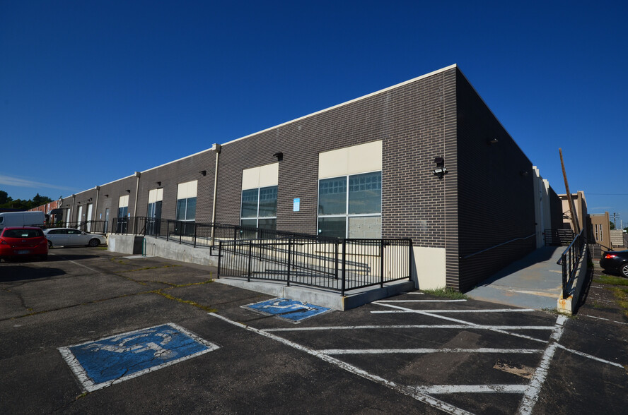 2498 W 2nd Ave, Denver, CO for lease - Building Photo - Image 3 of 35