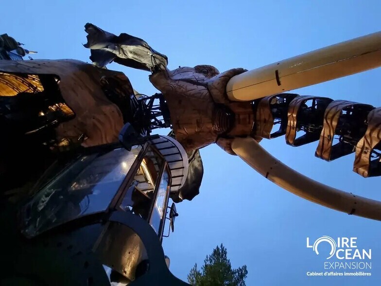 Office in Nantes for lease - Building Photo - Image 2 of 3