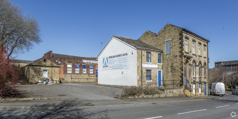 Balme Rd, Cleckheaton for lease - Primary Photo - Image 1 of 10