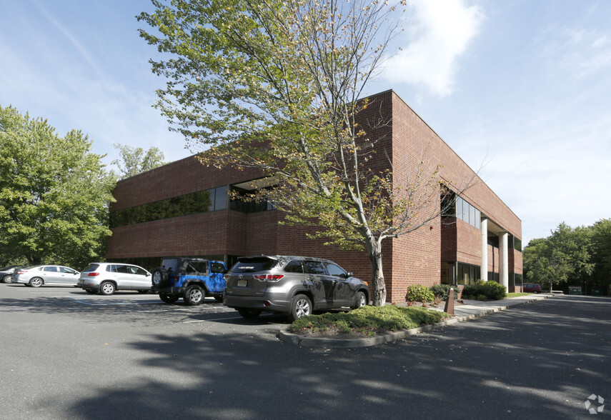 100 Horizon Center Blvd, Hamilton, NJ for lease - Building Photo - Image 3 of 7