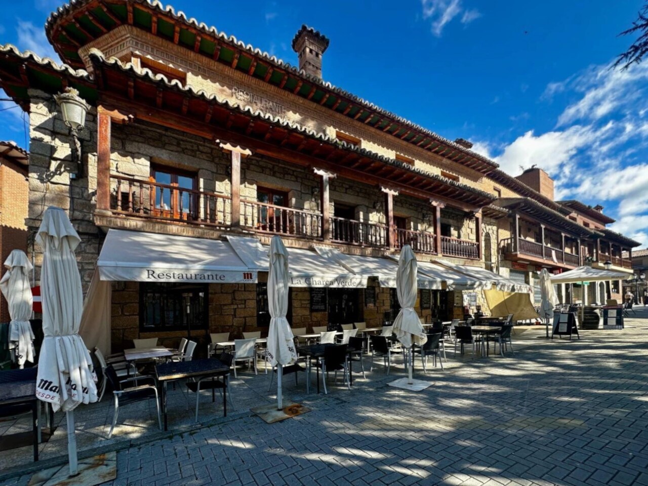 Plaza Adolfo Suárez, 10, Manzanares el Real, Madrid for sale Primary Photo- Image 1 of 14