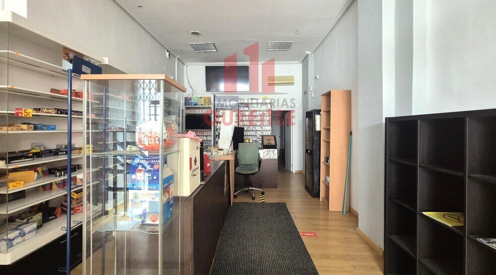Retail in Ourense, Orense for lease - Building Photo - Image 1 of 10