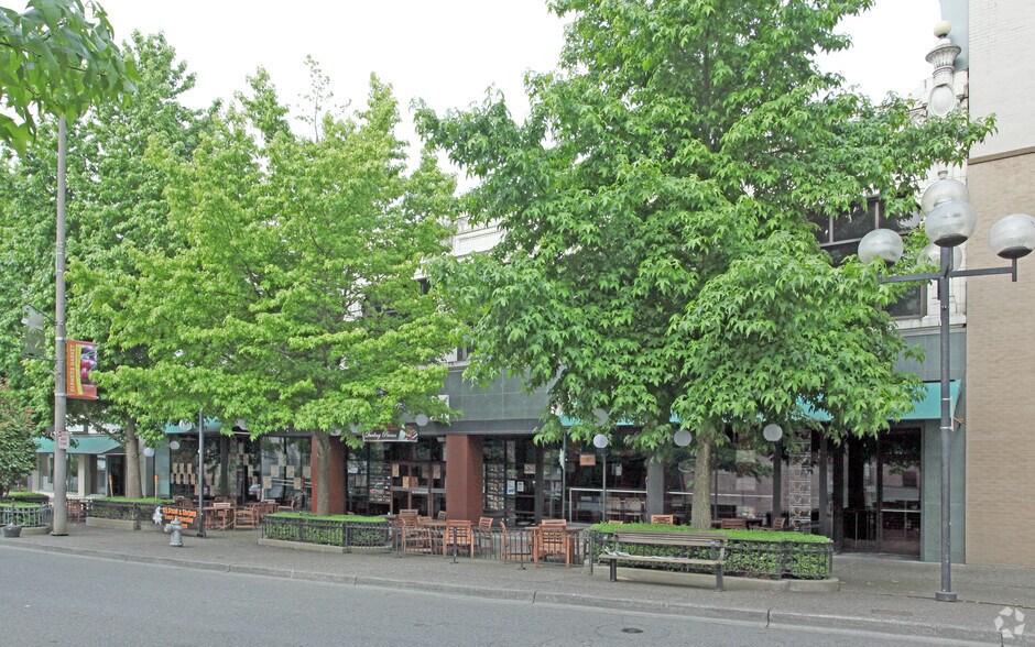 1120 Broadway, WA 98402