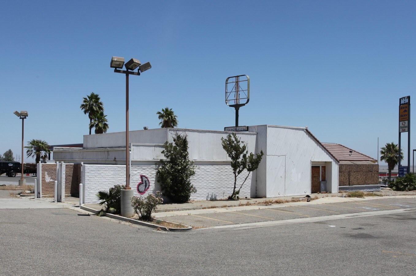 27675 Bernard Dr, Kettleman City, CA 93239