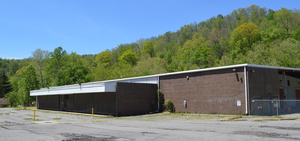 419 National Rd, Triadelphia, WV for sale - Building Photo - Image 1 of 1