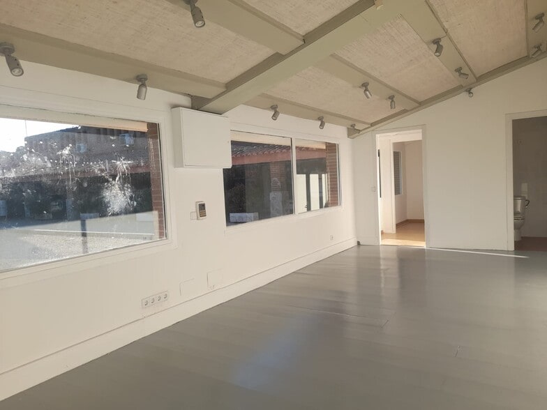 Retail in Las Rozas de Madrid, Madrid for sale - Building Photo - Image 3 of 4