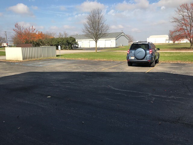 4655 Middle Rd, Columbus, IN for lease - Building Photo - Image 3 of 10