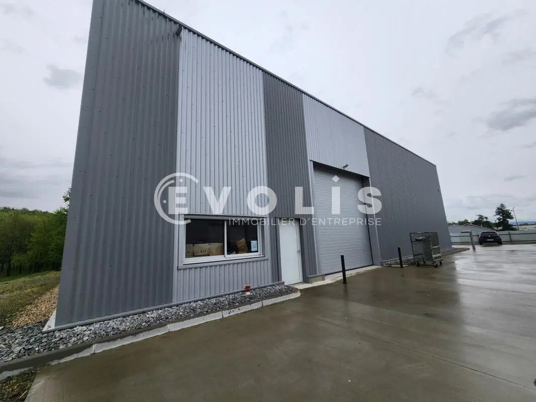 Flex in Vourles for lease Building Photo- Image 1 of 17