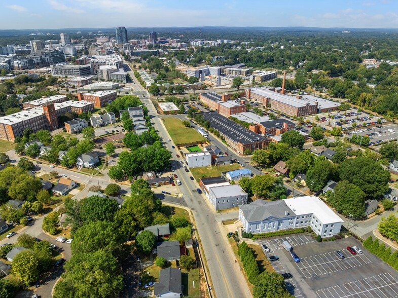 947 E Main St, Durham, NC for sale - Building Photo - Image 2 of 8