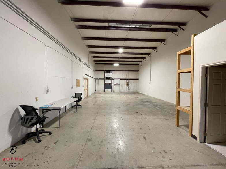 141 Industrial Dr, Boerne, TX for lease - Building Photo - Image 3 of 12