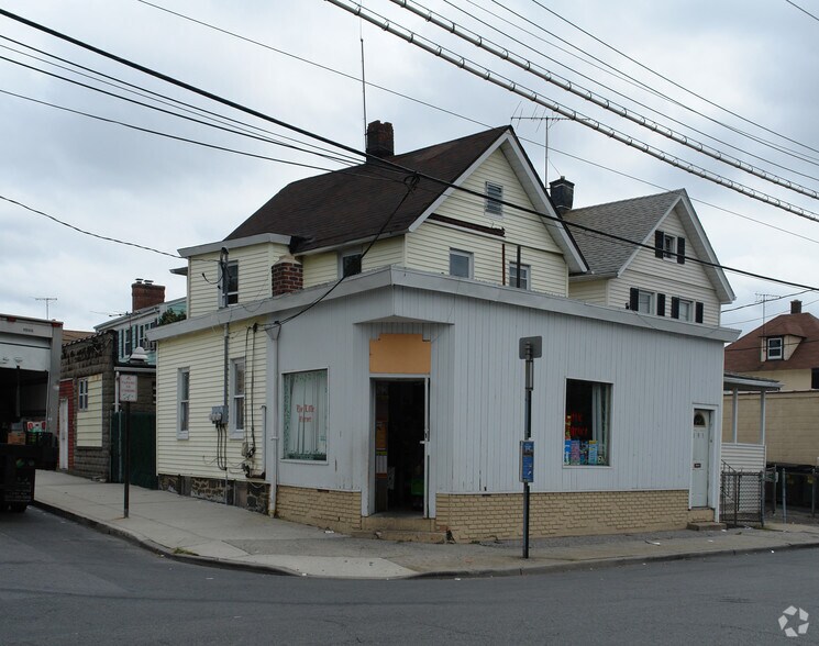 195 Regent St, Port Chester, NY for sale - Building Photo - Image 1 of 1