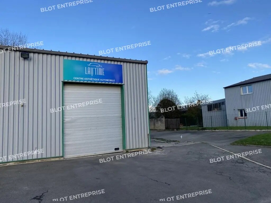 Flex in Lanvallay for lease Building Photo- Image 1 of 11