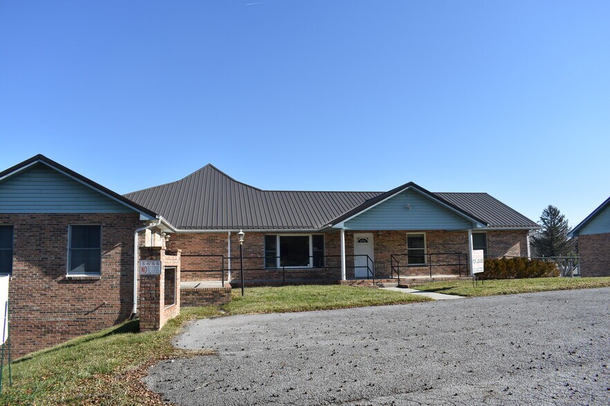 165 Westmoreland St, Harrogate, TN 37752