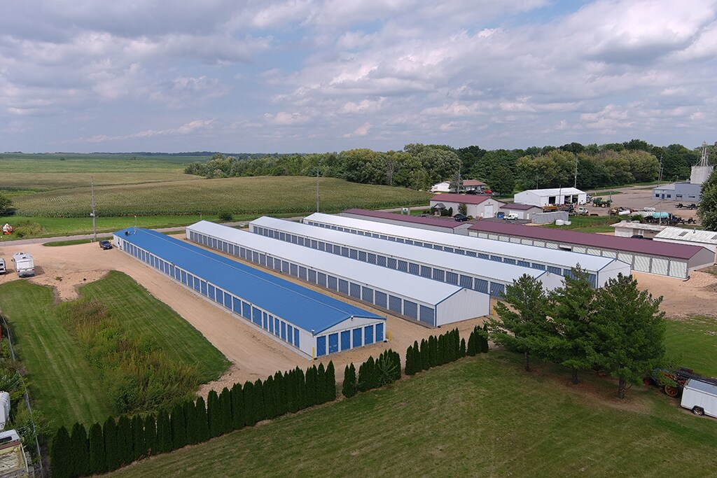 1591 Main Ave, Clinton, IA for sale Building Photo- Image 1 of 1