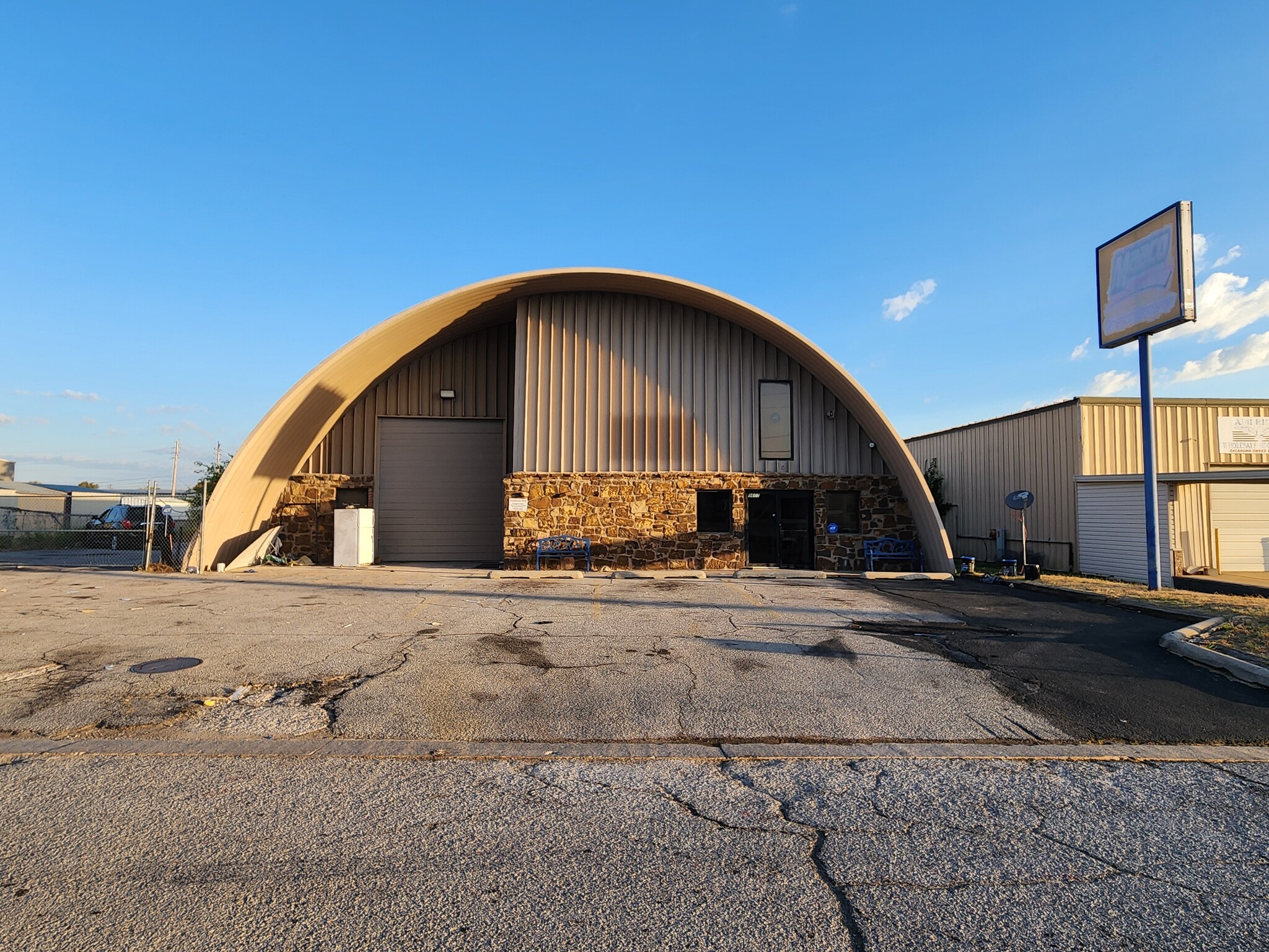 9607 E 54th St, Tulsa, OK for lease Building Photo- Image 1 of 5